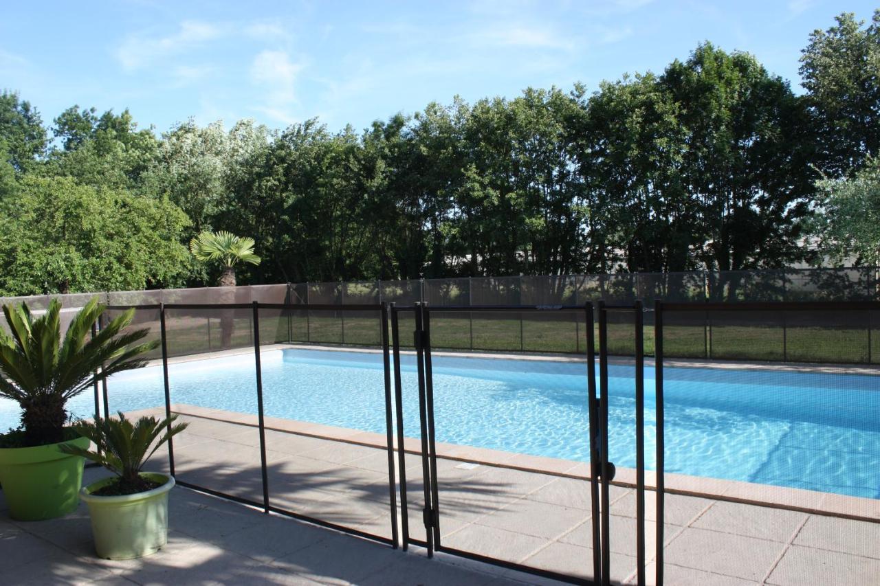 La Doloreanne Saint-Didier-sur-Chalaronne Exteriör bild