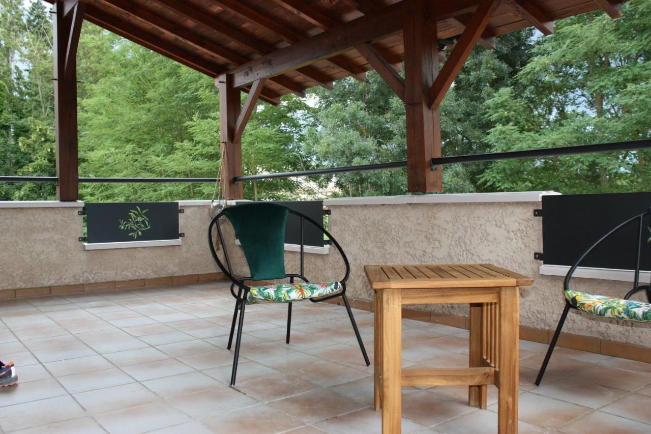 La Doloreanne Saint-Didier-sur-Chalaronne Exteriör bild